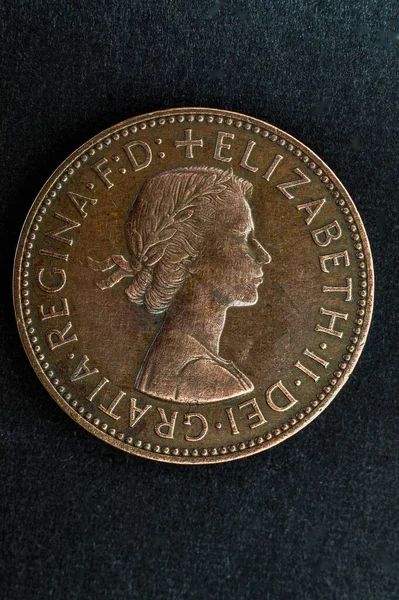 2017 Vintage 1945 United Kingdom Half Penny George Damp Circulated — 图库照片