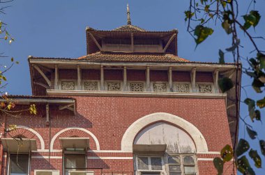 03 08 2014 Navsari Chambers D N Yolu Açık Tuğla Duvarı Fort Mumbai Maharashtra Hindistan.