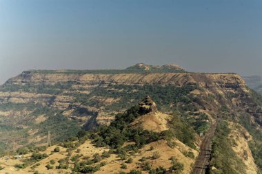 11 Aralık 2005 Merkez Demiryolu Bhor Ghat veya Bor Ghat üzerinden Batı Ghat, Deccan Platosu; Khandala; Maharashtra; Hindistan