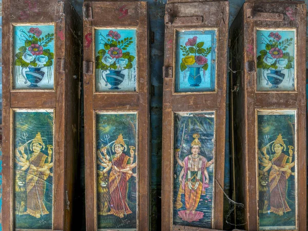 2019 목조로 장식된 Door 이슬람 Temple Khedbrahma Gujarat Asia — 스톡 사진