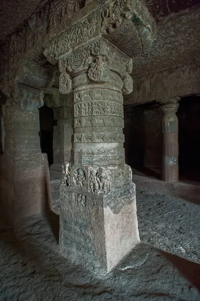 Ensiant Dekoracyjne Rzeźba Filarach Aurangabad Buddyjskich Jaskiń Aurangabad Maharashtra Indie — Zdjęcie stockowe