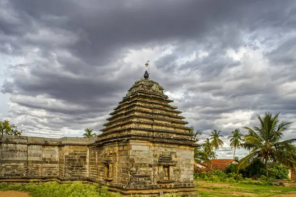 2015 Pedra Preta Velha Vintage Projetada Templo Basaveshwara Belur Haveri — Fotografia de Stock