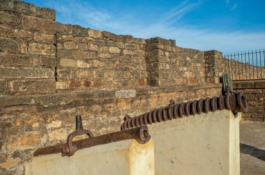 Bahmanid Hanedanlığı 'na bağlı Bidar Kalesi' nin 12: 23 Ruiens 'i 1427' de Gulbarga 'dan Bidar' a taşındı.. 