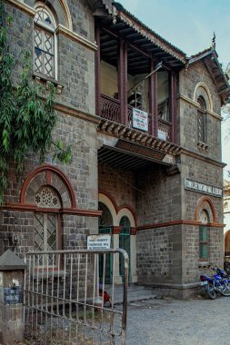 01 14 2007 Pune 'daki Century-Old Home Parsi Zorashtrian' ın Vintage dönüşü. Maharashtra. Hindistan Asya.