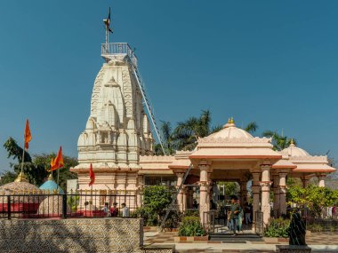03 10 2024 Shri Kal Bhairav Mandir ya da İdar Sabarkantha Gujarat Hindistan Asya yakınlarındaki Bolundra Tapınağı