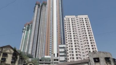 02 25 2024 Yeni Yüksek Binası Jacob Circle Saat Rasta nao Sant Gadge Maharaj Chowk Mahalaxmi Mumbai Maharashtra Hindistan Asya. 