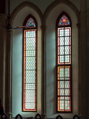 10 23 2024 Afgan Kilisesi, Donanma Nagar Mumbai, Maharashtra Hindistan Asya 'daki Lekeli Cam Pencere.