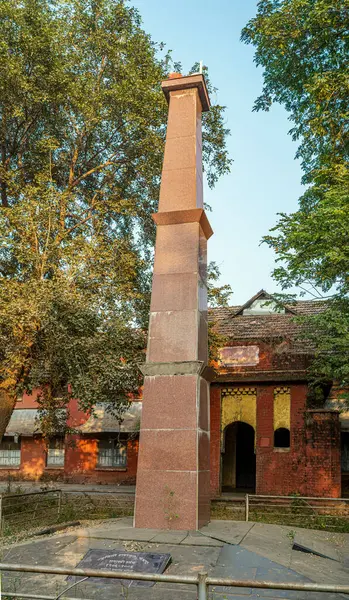 01 08 2018 Sentinel Stone Pillar Jubilee Lisesi Chandrapur Chanda Maharashtra Hindistan Asya.