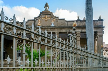 07: 23 2007 Pipilipuri, Orissa İndia Asya yakınlarındaki çiftçi evinde Old Rice resmi