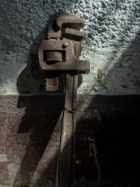 08 02 2021 Eski Paslı Paslı Boru Anahtarı Detaylı Lokgram Kalyan Maharashtra Hindistan Asya.