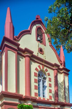 05: 2009 Klasik Eski Fotoğraf. 1831 'de Mahabaleshwar, Satara Maharashtra, Hindistan Asya' daki bir tepe istasyonunda inşa edilmiş..