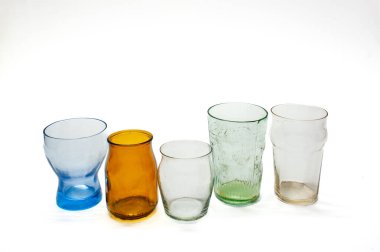 12: 07 Eski Ev yapımı Antika Koleksiyonlu Cam Şişeler ve Jars Lokgram Kalyan Maharashtra Hindistan Asya.