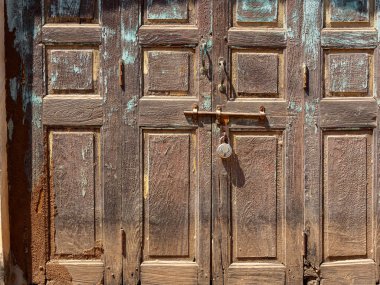 03 10 2024 Klasik Köy Evi mimarisi ahşap kapı Kukadia Idar SabArkantha Kuzey Gujarat Hindistan Asya