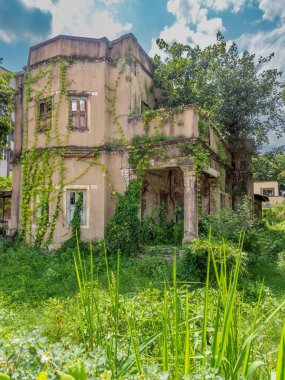 09 24 2022 Eski Abandan Parsi House in The Zoroastrian Co-operative Housing Society Limited Ahmedabad Kankaria yakınlarında yer almaktadır. Asya