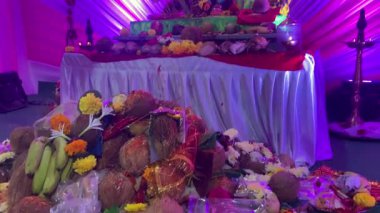 03 12 2022 Geleneksel Holi ka Dahan Dhulivandan Lokgram Kalyan Maharashtra Hindistan 'da