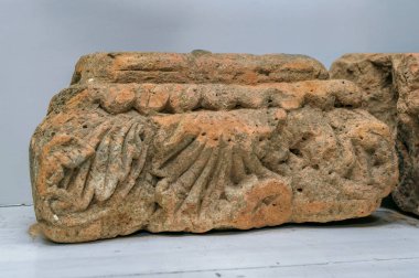 03 27 2010 Vintage Old Thread to Twelve Century antika taş heykel Madosa College Museum arkeolojik nesnelerin deposudur. Aravalli Bölgesi: Kuzey Gujarat Hindistan, Asya