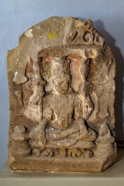 03 27 2010 Vintage Old Thread to Twelve Century antika taş heykel Madosa College Museum arkeolojik nesnelerin deposudur. Aravalli Bölgesi: Kuzey Gujarat Hindistan, Asya