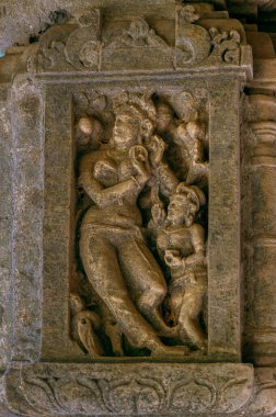 Mandir Khed-Roda Anıtlar Grubu 'ndaki 02 15 2010 Taş oymacılığı sekizinci yüzyılda yedi Hindu tapınağı yapılmıştır. Khed Chandarni Himatnagar SabArkantha Gujarat Hindistan Asya