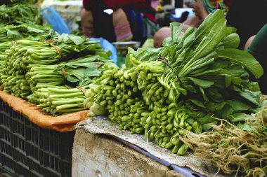 Tayland bir pazarda sebze