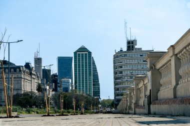 Buenos Aires, Arjantin 'de Puerto Madero' nun dışında kaldırım.