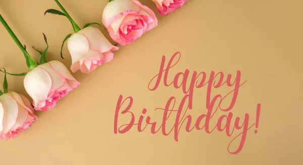 Happy Birthday Text Greeting Card Holiday Background Delicate Pink Roses — Stockfoto