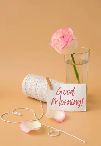 Goed Morning Tekst Zachte Roze Rozen Met Witte Katoenen Spoel — Stockfoto