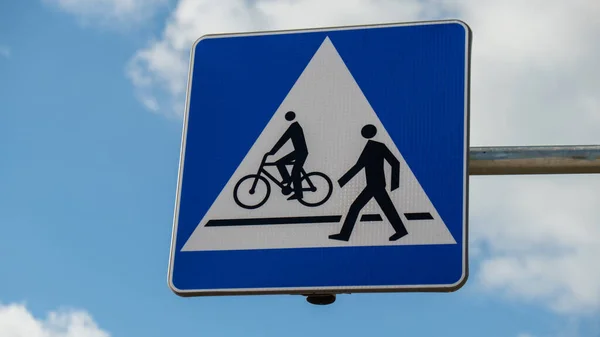 Ciclista Pedonale Percorso Condivisione Segno Cartello Stradale Pedonale Bicicletta Può — Foto Stock