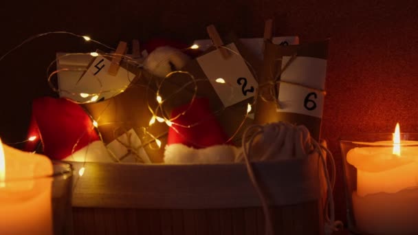 Original Adventskalender För Jul Hemlagad Ljus Brinnande Kväll Natt Tid — Stockvideo