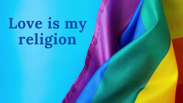Масштабуйте Прапор Веселки Текстом Love Religion Повідомлення Прапор Rainbow Lgbtq — стокове відео