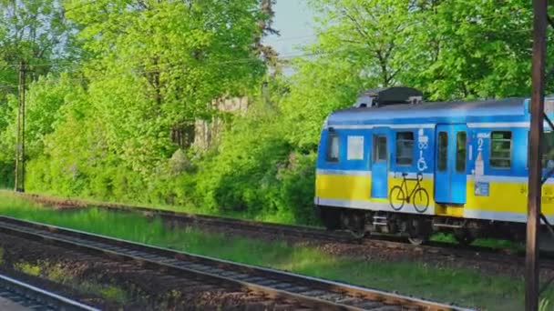 Gdansk Πολωνία Μάιος 2022 Τρένα Στο Σιδηροδρομικό Σταθμό Gdansk Glowny — Αρχείο Βίντεο