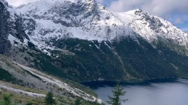Morskie Oko Lake Snowy Mountain Hütte Der Polnischen Tatry Mountains — Stockvideo