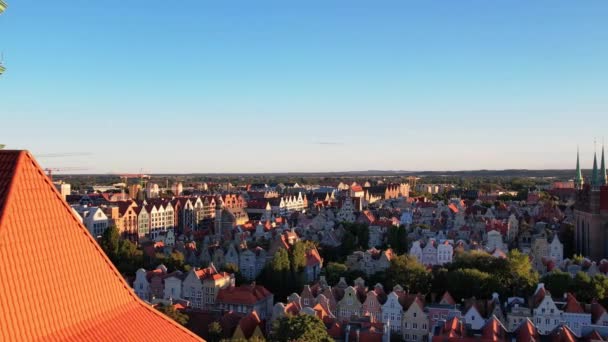 Güneşli Bir Günde Polonya Nın Gdansk Kentindeki Güzel Bir Mimari — Stok video