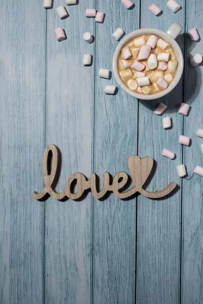 Wooden Word Love Heart Romance White Coffee Cup Hot Chocolate — стоковое фото