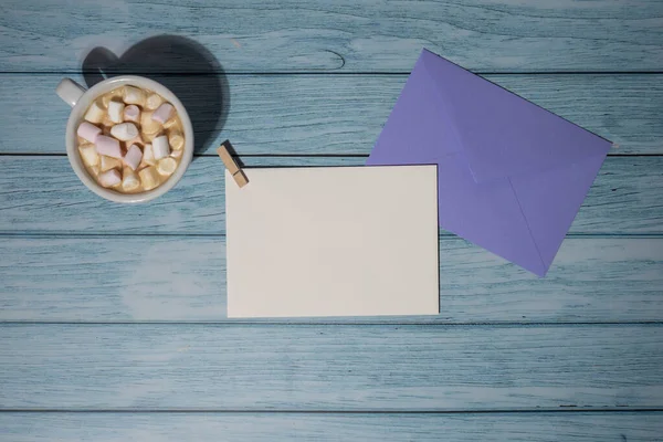 Empty Greeting Invitation Card Mock Violet Envelope White Cup Coffee — Stock Fotó