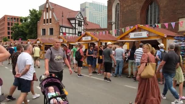 Gdansk Trojmiasto Poland August 2022 People Gathered Commercial Cultural Event — Stock Video