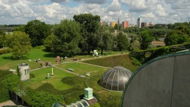 Warszawa Polen Maj 2022 Botanisk Trädgård Taket Till Warszawas Universitetsbibliotek — Stockvideo