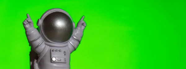 Plastic Toy Astronaut Green Chroma Key Background Template Mock Copy — Stockfoto