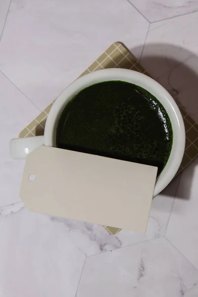 Kopi Latte Matcha Dengan Kertas Kosong Alga Hijau Biru Chlorella — Stok Foto