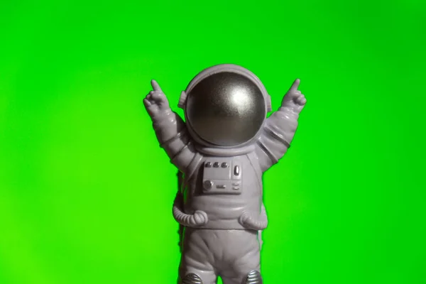 Plast Leksak Astronaut Grön Kroma Nyckel Bakgrund Mall Mock Kopiera — Stockfoto
