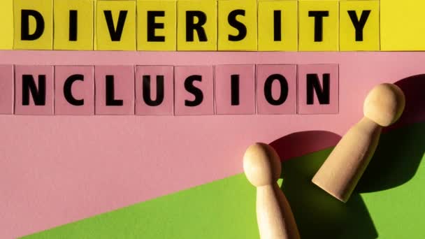 Zoom Heraus Message Diversity Inclusion Motivationsworte Zitate Konzept Bunter Hintergrund — Stockvideo
