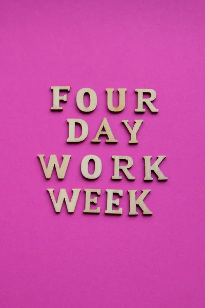 Ημέρες Εργασίας Εβδομάδα Σύμβολο Ξύλινα Γράμματα Τέσσερις Ημέρες Εργασίας Εβδομάδα — Φωτογραφία Αρχείου