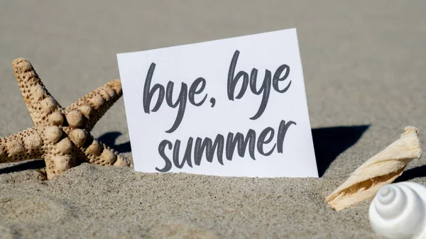 Bye Bye Summer Text Papíře Blahopřání Pozadí Hvězdice Mušle Letní — Stock fotografie