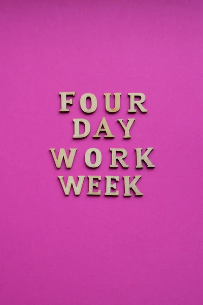 Ημέρες Εργασίας Εβδομάδα Σύμβολο Ξύλινα Γράμματα Τέσσερις Ημέρες Εργασίας Εβδομάδα — Φωτογραφία Αρχείου