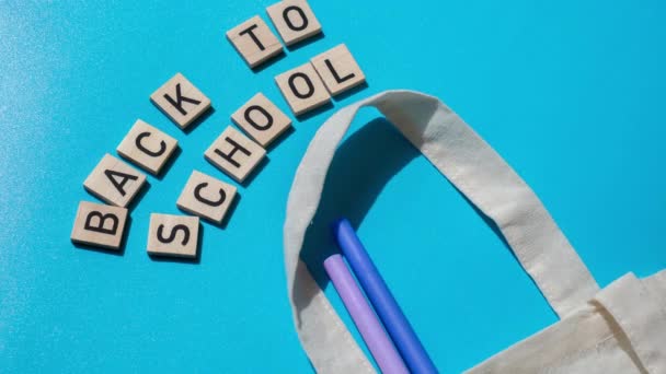 Idő Lapse Vissza School Üzenet Felirat Szöveget Fából Készült Blokkok — Stock videók