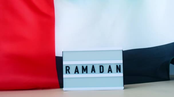 Grattis Lightbox Med Text Ramadan Viftar Uae Flagga Bakgrund Koncept — Stockvideo