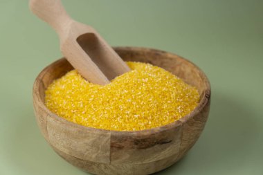 Çiğ mısır lapası, glüten ve mısır gevreği. Sağlık sigortası. Alternatif hecelenen tahıl bileşeni kavramı. Vejetaryen diyet tarifleri. Bitkisel yaşam tarzı. Boşluğu kopyala Protein zengini yemek 