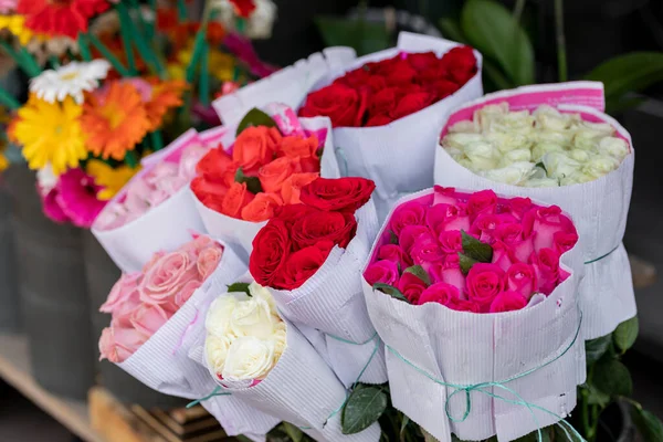 Buchete Trandafiri Vânzare Într Piață Din Mexico City Fotografie de stoc