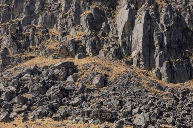 Kayalık bir dağın duvarının dokusu