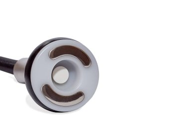 Beyaz arka planda izole edilmiş kozmetoloji prosedürleri için nozüller