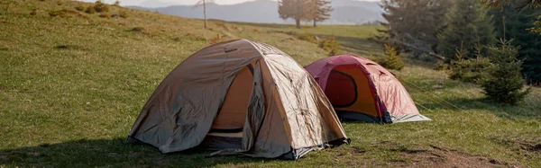Two Tents Top Mountains Chain Place Stop Rest Night Vacation — Photo